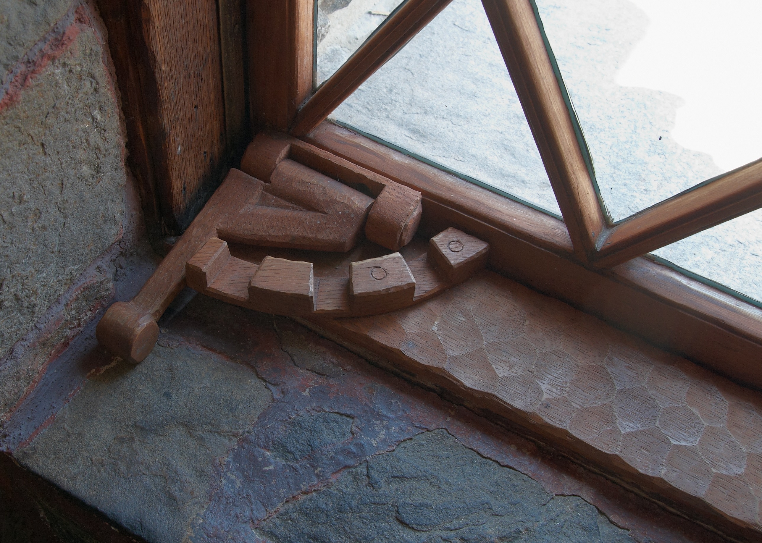Gillette_Castle_window_latch
